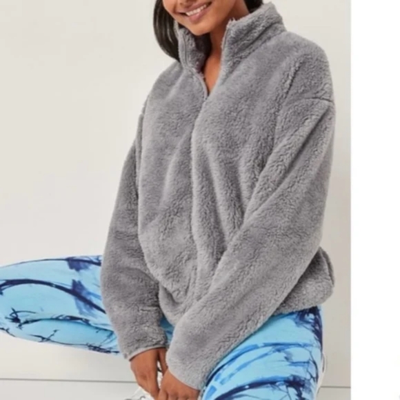 Victoria's Secret PINK Teddy Fleece - Picture 3 of 7